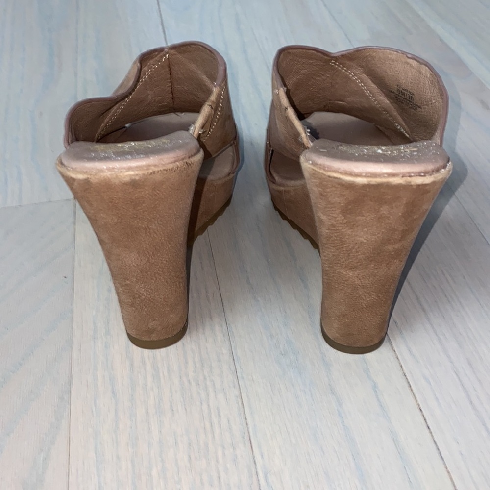 Platform Sandals - Picture 3 of 5